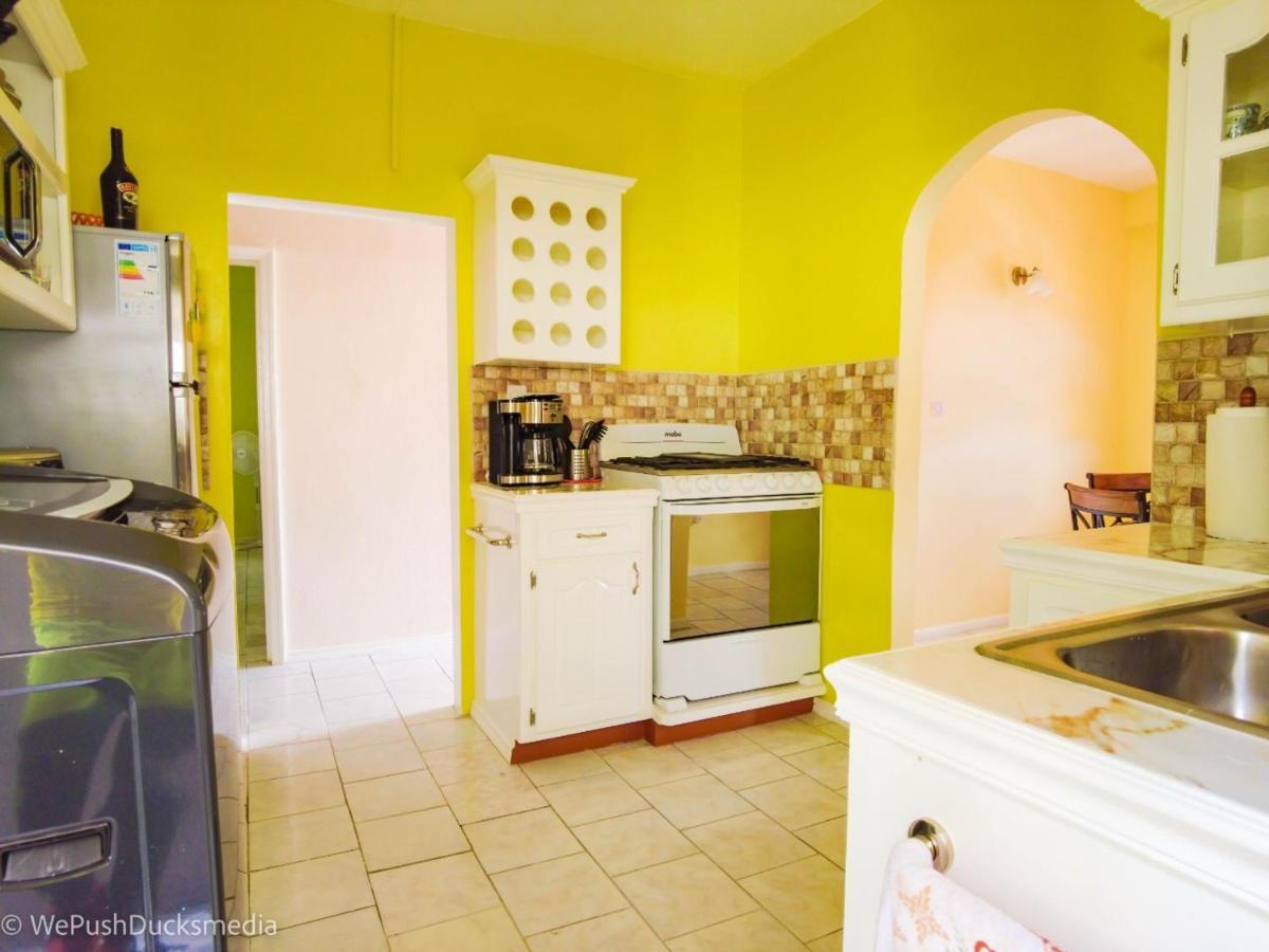 Coco Rose Apartments Суфрієр Екстер'єр фото
